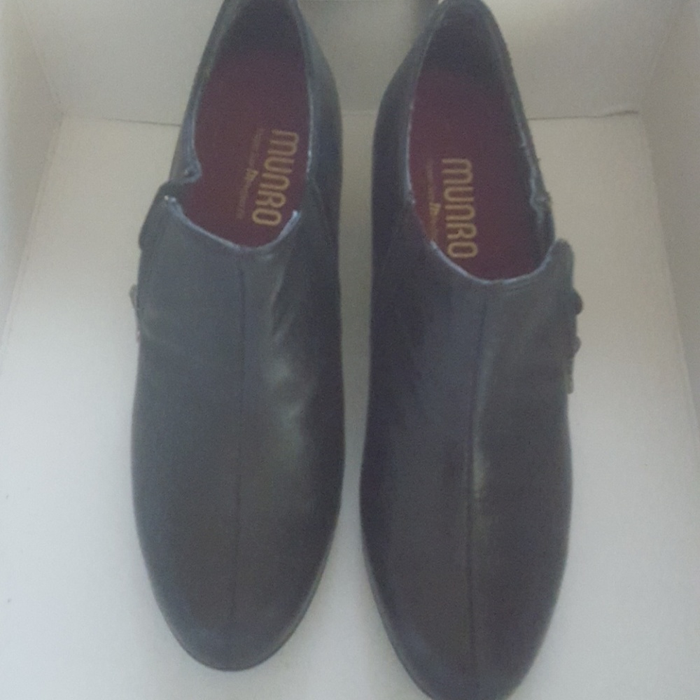 New Munro booties - narrow